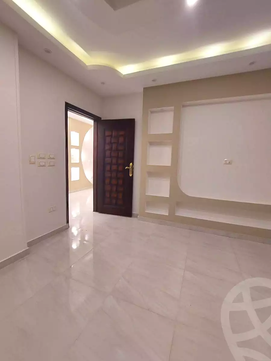 https://aqarmap.com.eg/ar/listing/7134449-for-sale-cairo-helwan-helwan-el-sharkeya-saleh-sobhy-st