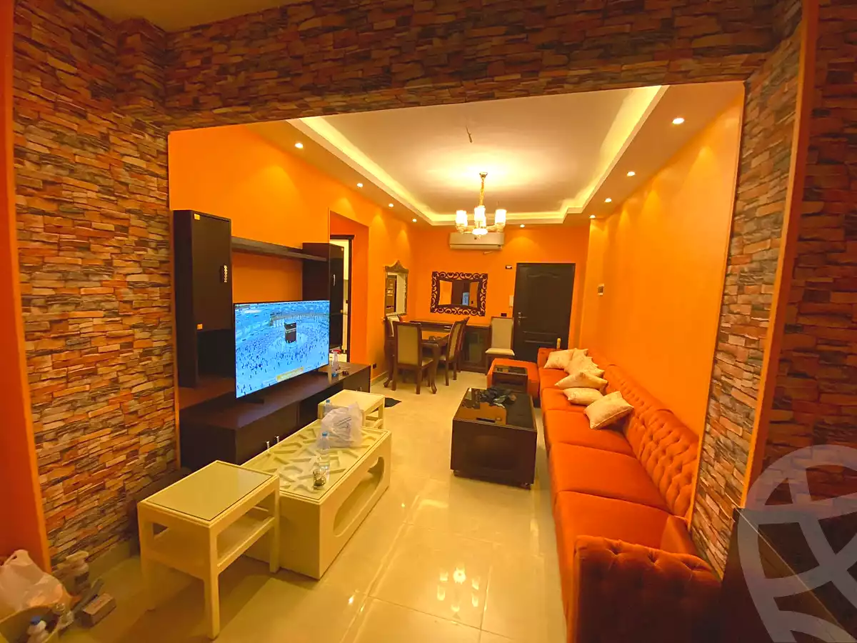 https://aqarmap.com.eg/en/listing/7134560-for-sale-cairo-el-sheikh-zayed-city-compounds-rawdet-zayed
