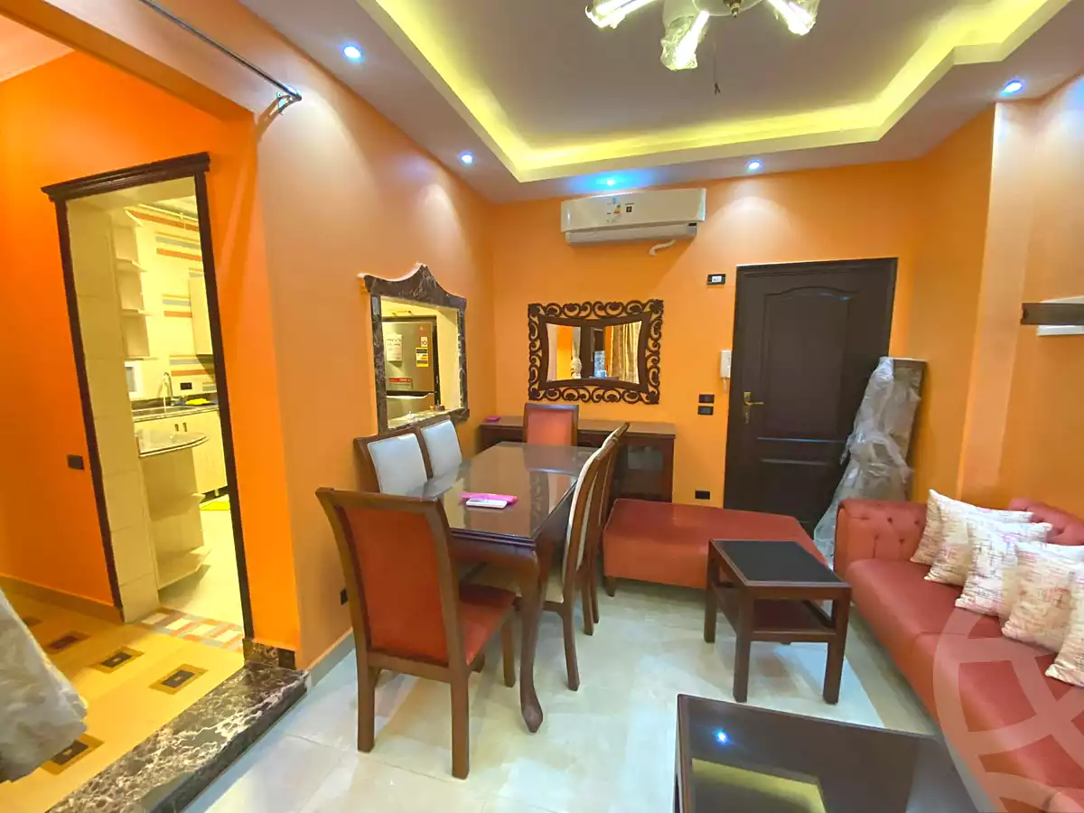 https://aqarmap.com.eg/en/listing/7134560-for-sale-cairo-el-sheikh-zayed-city-compounds-rawdet-zayed