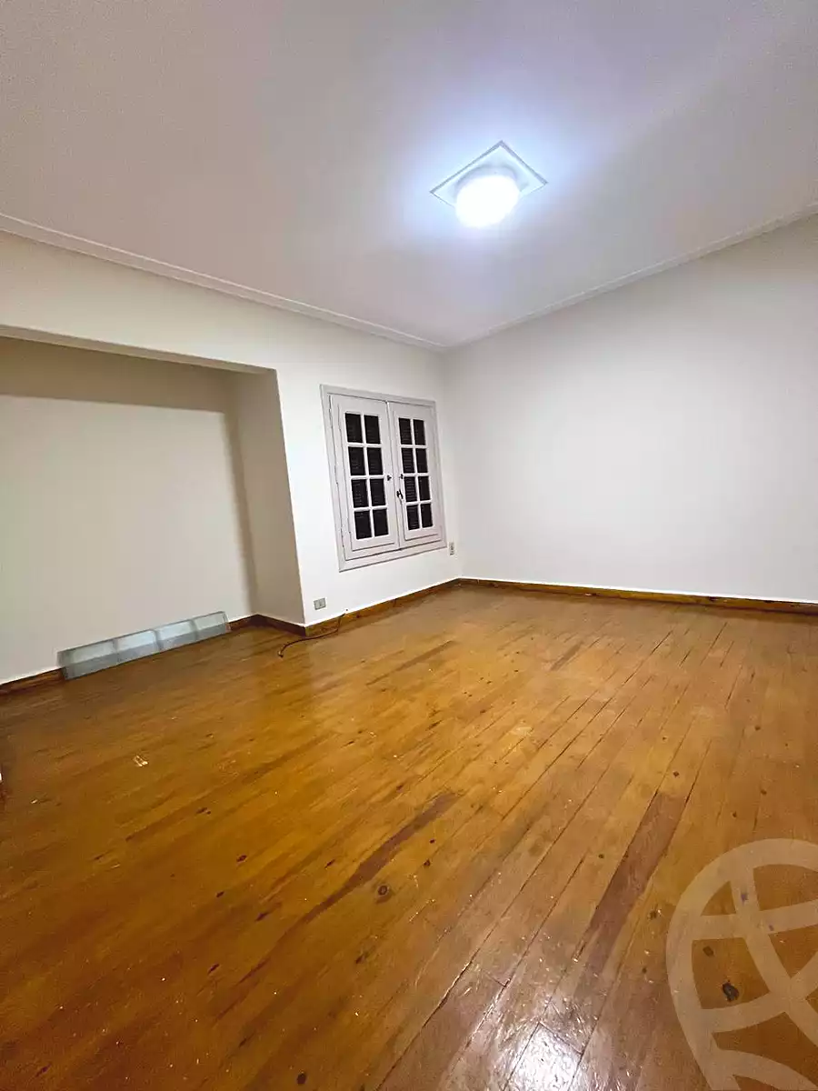 https://aqarmap.com.eg/en/listing/7134556-for-sale-cairo-nasr-city-hay-el-sefarat-mecca-st