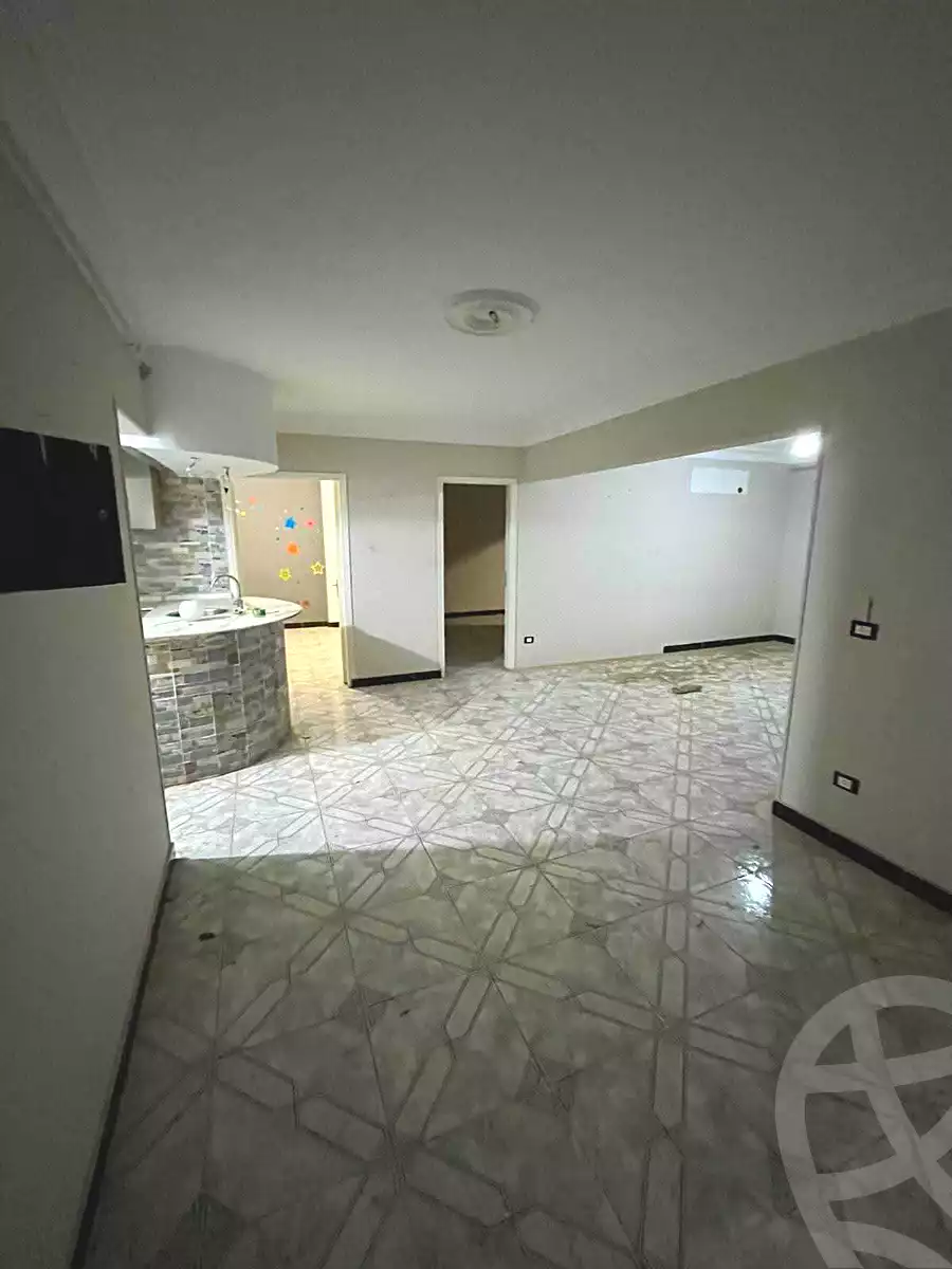 https://aqarmap.com.eg/ar/listing/7134581-for-sale-cairo-ain-shams-ain-shams-el-sharkia-el-zahraa-st