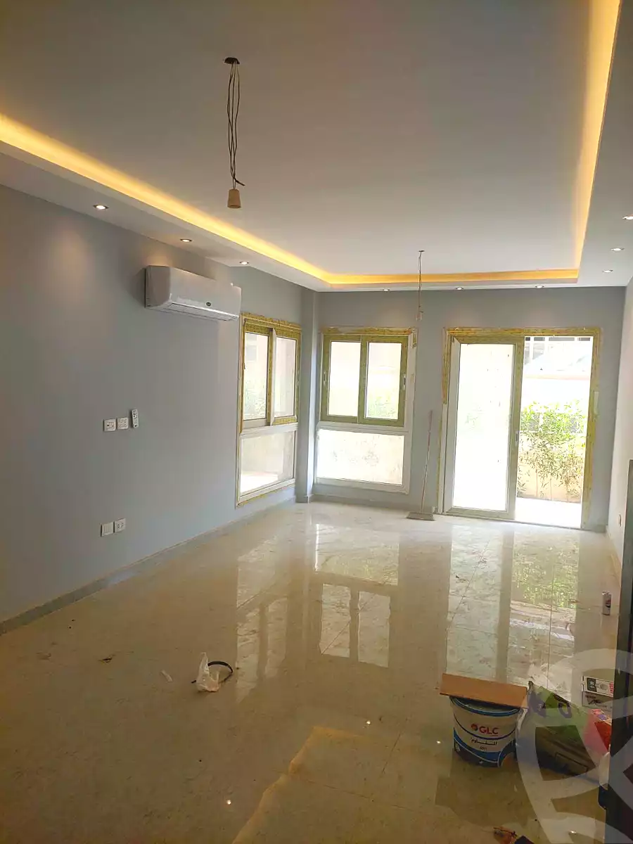https://aqarmap.com.eg/ar/listing/7134735-for-sale-cairo-new-cairo-compounds-mountain-view-hyde-park