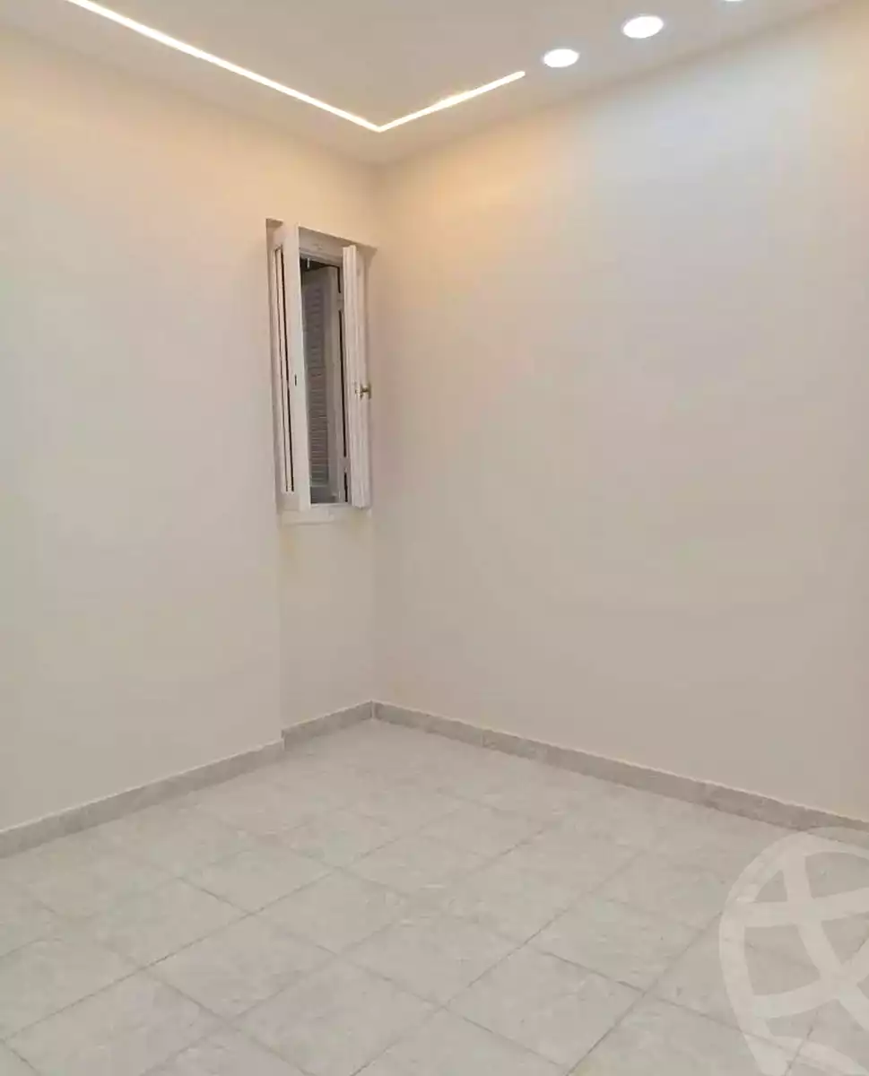 https://aqarmap.com.eg/ar/listing/7134948-for-sale-alexandria-miami-mahmoud-el-isawy-st