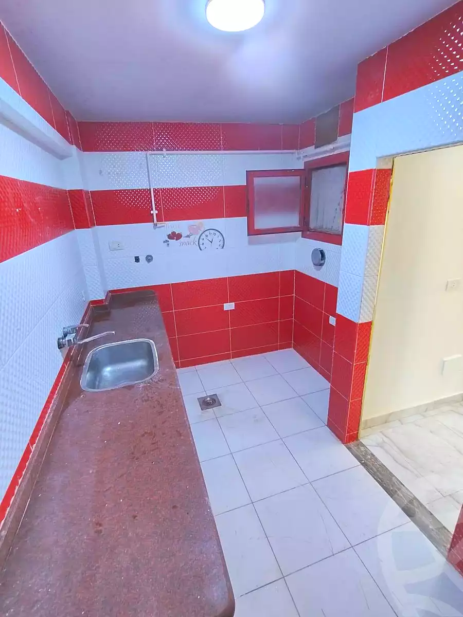 https://aqarmap.com.eg/ar/listing/7135054-for-sale-alexandria-sydy-bshr-sydy-bshr-bhry-khalil-hamada-st