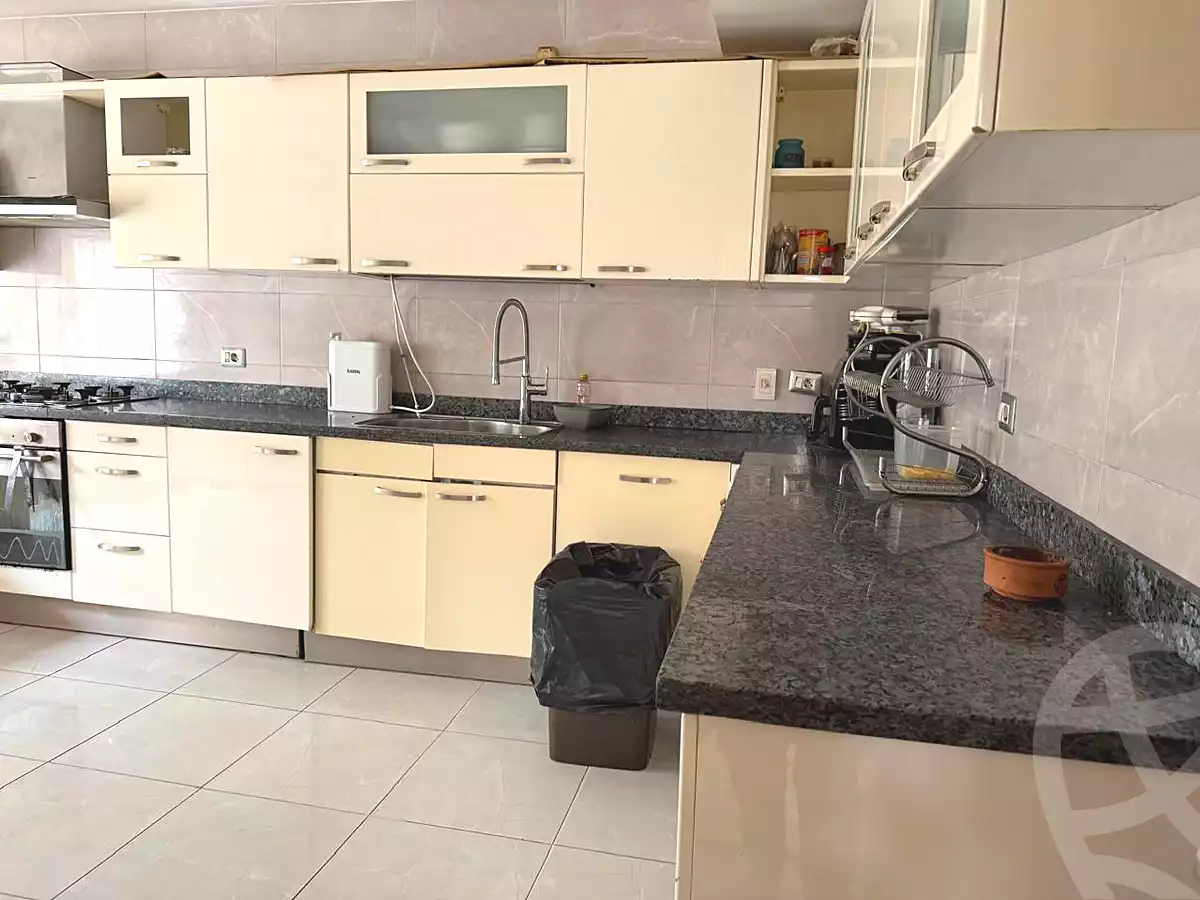 https://aqarmap.com.eg/ar/listing/7135270-for-sale-cairo-el-sheikh-zayed-city-compounds-greens
