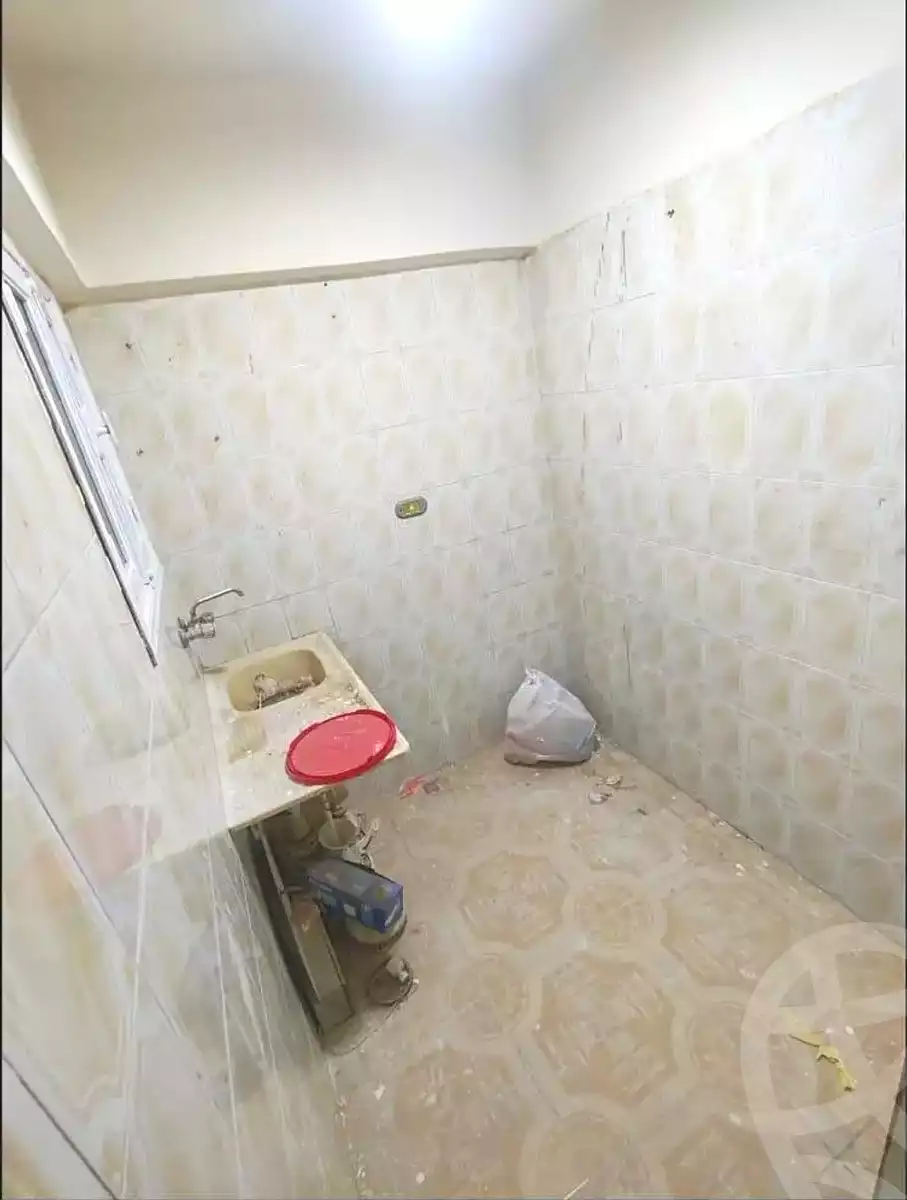 https://aqarmap.com.eg/ar/listing/7135395-for-sale-alexandria-al-agamy-el-hanouvel-al-komi-st-el-hanouvel