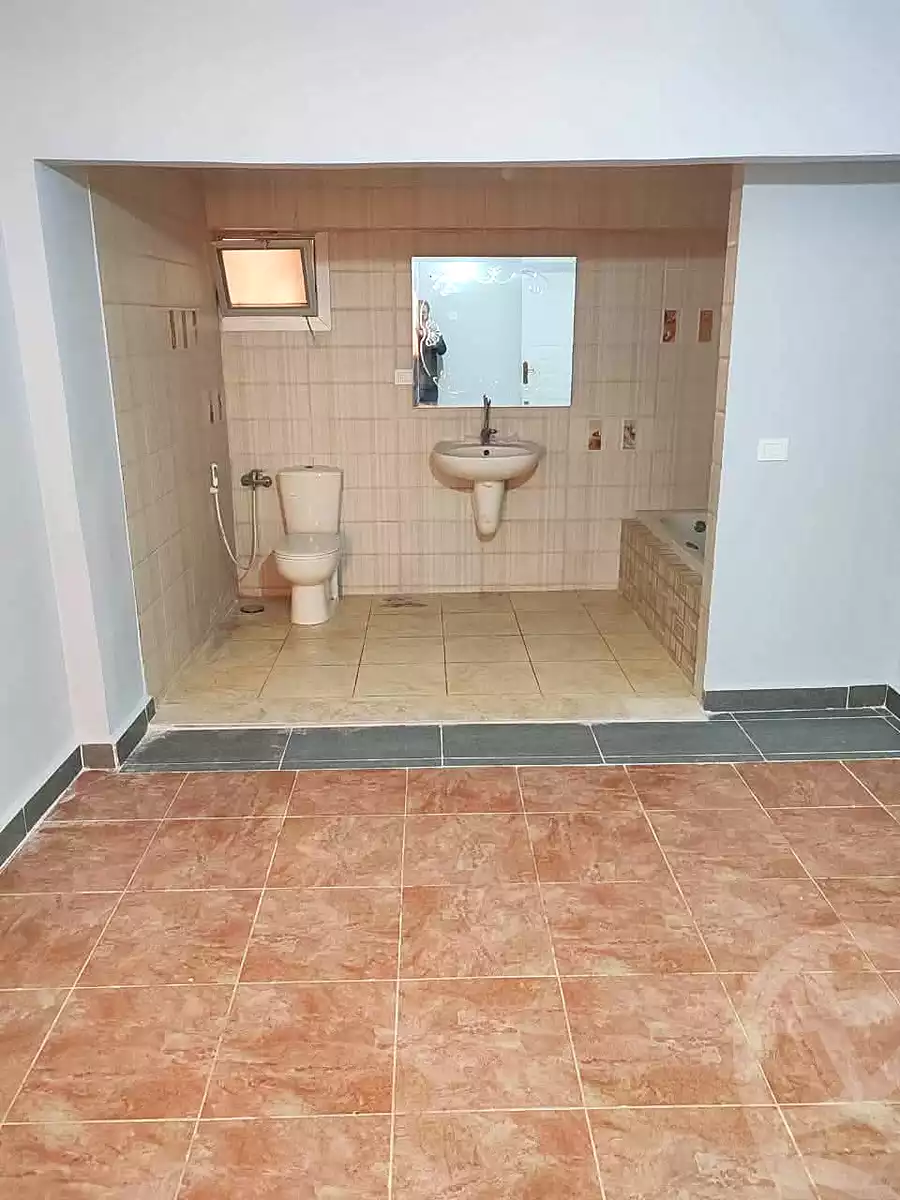 https://aqarmap.com.eg/en/listing/7135572-for-rent-alexandria-el-montazah-compounds-in-el-montazah-royal-plaza-compound-al-halawany