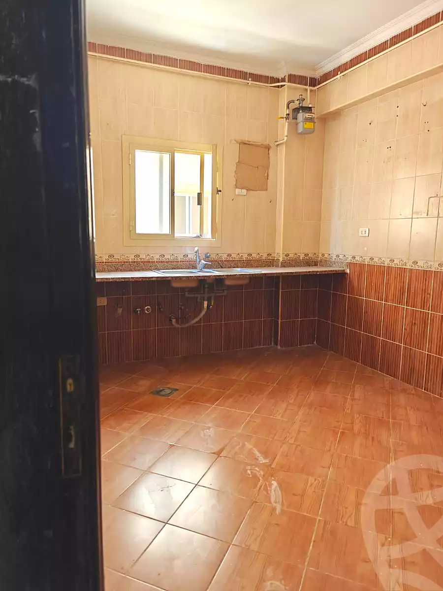 https://aqarmap.com.eg/ar/listing/7135627-for-rent-cairo-new-cairo-ganob-el-akadamiya-south-academy-g-lotfy-hassona-st