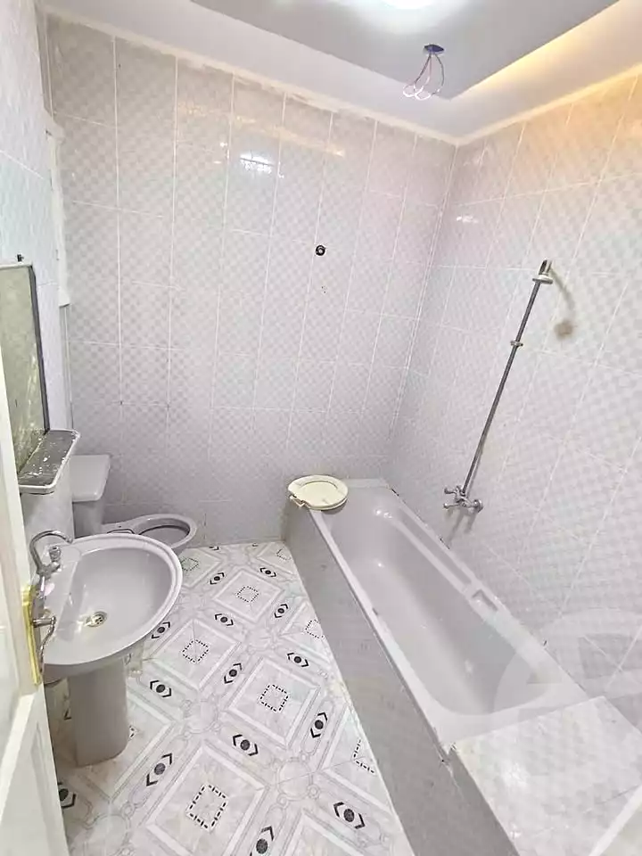 https://aqarmap.com.eg/ar/listing/7135711-for-sale-alexandria-al-agamy-el-hanouvel-radwan-st