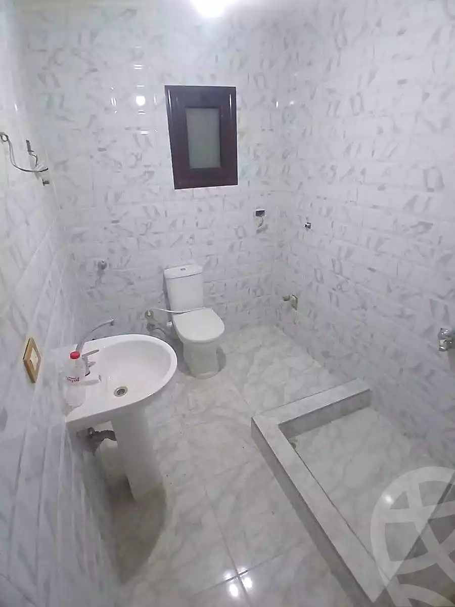 https://aqarmap.com.eg/ar/listing/7136071-for-sale-alexandria-al-agamy-el-hanouvel-abo-bakr-el-sedeek-st