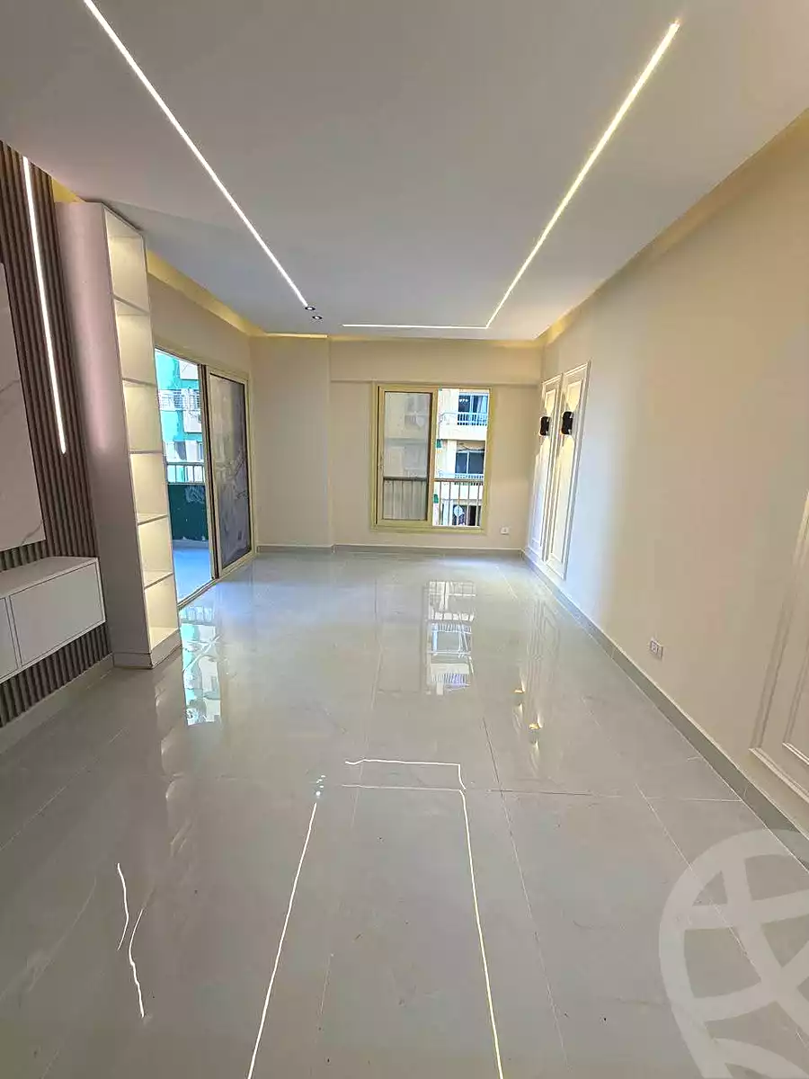 https://aqarmap.com.eg/en/listing/7136160-for-sale-alexandria-sydy-bshr