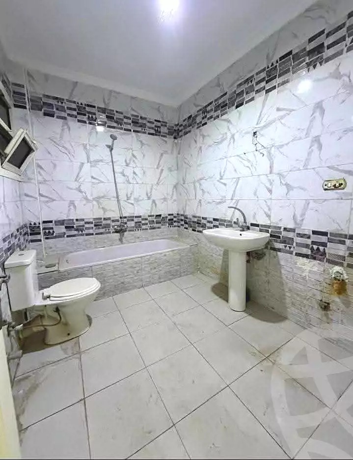 https://aqarmap.com.eg/ar/listing/7136277-for-rent-cairo-ain-shams-jsr-lswys