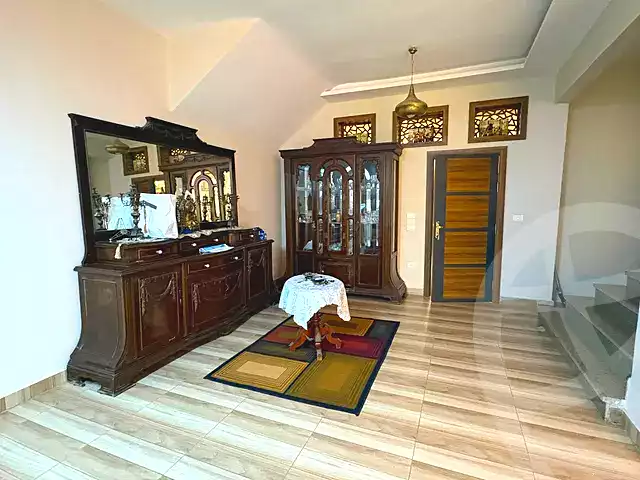 https://aqarmap.com.eg/en/listing/7136412-for-sale-cairo-6th-of-october-compounds-high-town