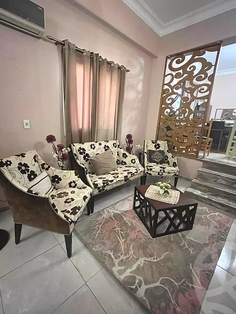 https://aqarmap.com.eg/ar/listing/7136516-for-sale-cairo-6th-of-october-el-ahyaa-neighborhood-2nd-divided-from-al-kafrawei-st