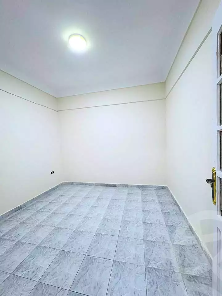 https://aqarmap.com.eg/en/listing/7137075-for-sale-alexandria-al-agamy-shataa-el-nakheel