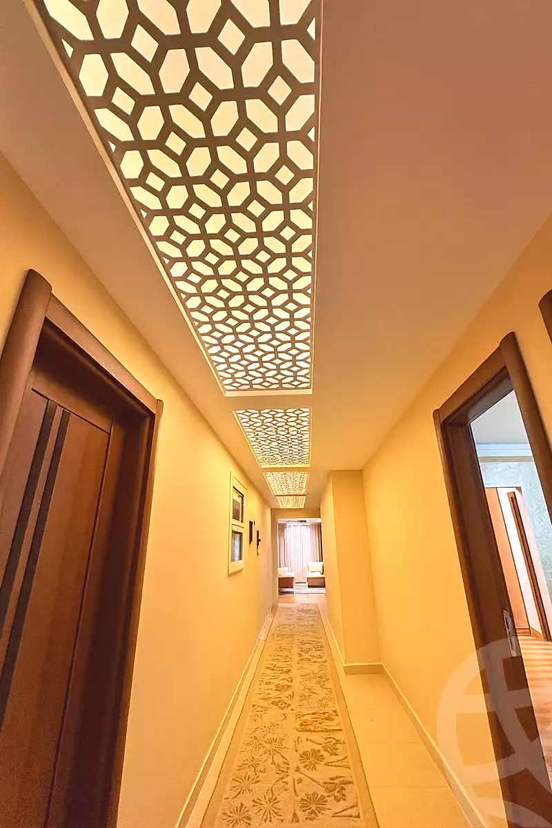 https://aqarmap.com.eg/ar/listing/7137468-for-sale-cairo-new-cairo-compounds-jyd