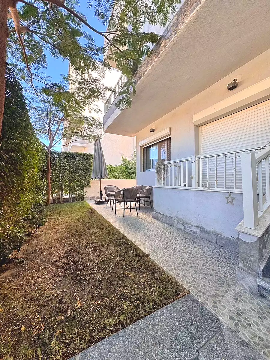 https://aqarmap.com.eg/ar/listing/7137468-for-sale-cairo-new-cairo-compounds-jyd