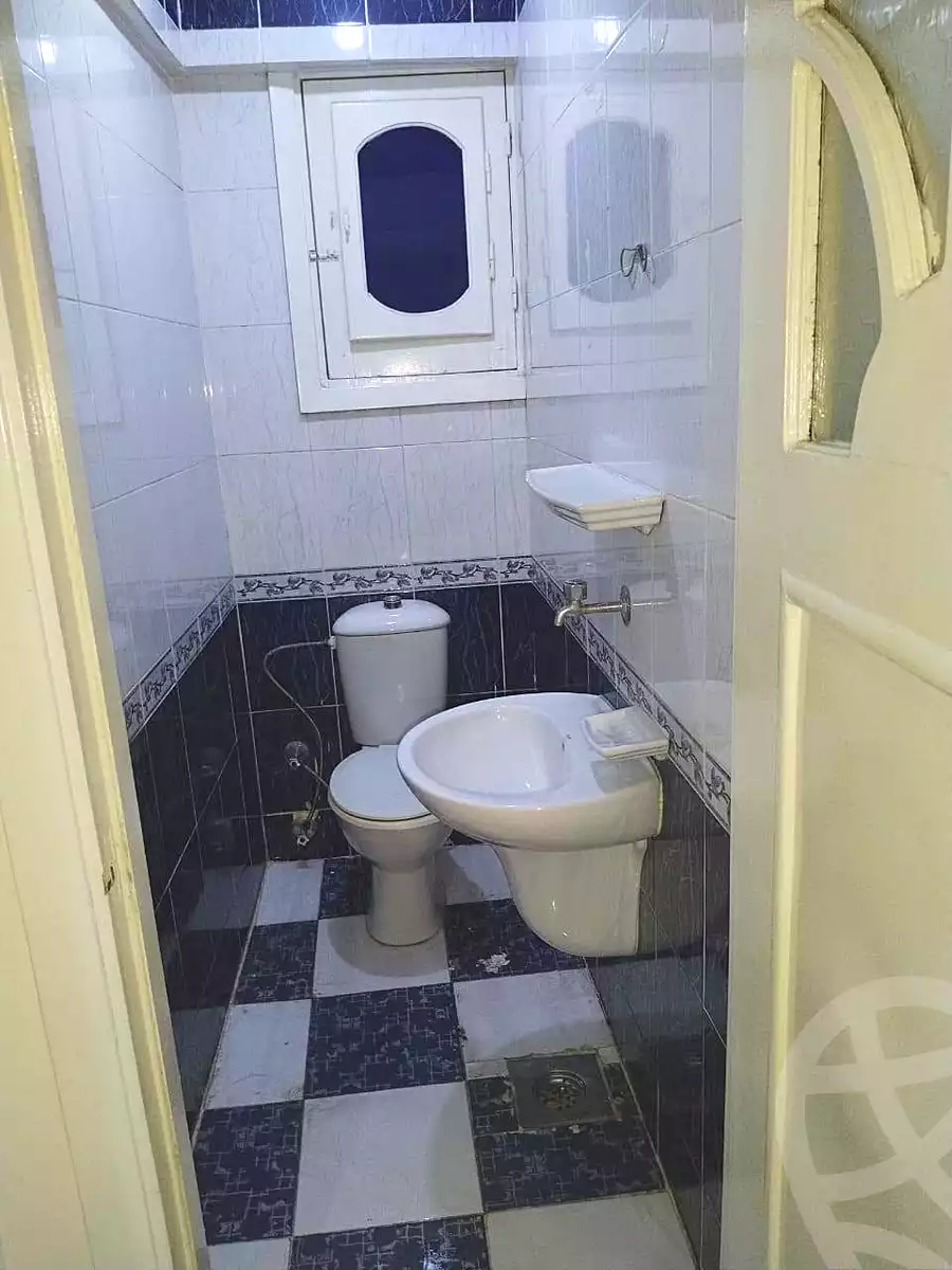 https://aqarmap.com.eg/ar/listing/7137911-for-rent-alexandria-sydy-bshr-sydy-bshr-bhry-shr-mhmwd-l-yswy