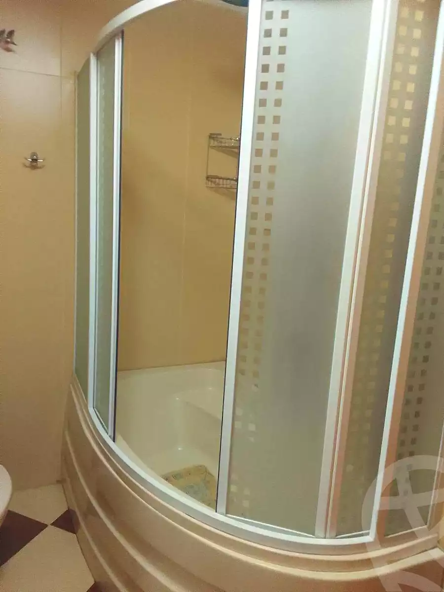 https://aqarmap.com.eg/en/listing/7138920-for-sale-cairo-helwan-helwan-el-sharkeya-ryad-pasha-st