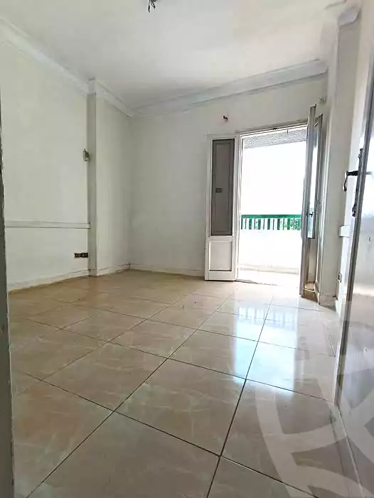 https://aqarmap.com.eg/ar/listing/7138952-for-rent-cairo-helwan-helwan-el-sharkeya-gaafar-st