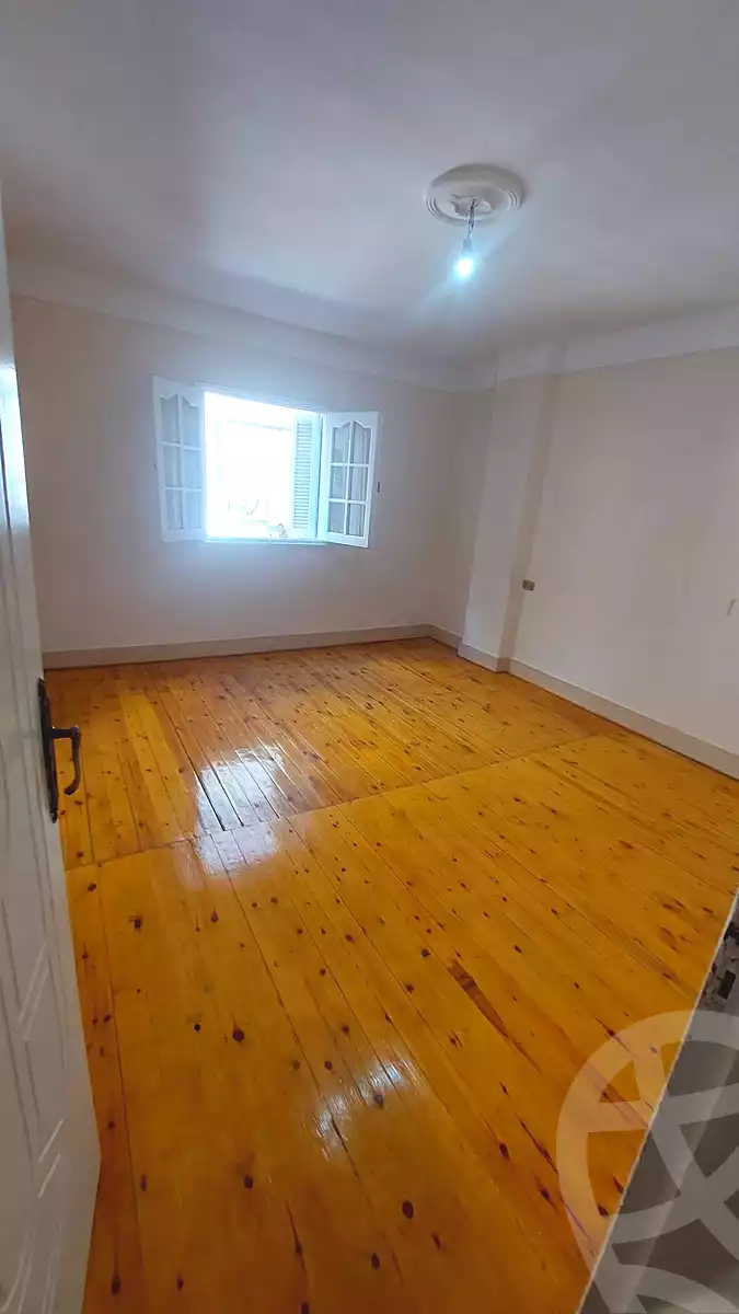 https://aqarmap.com.eg/ar/listing/7139152-for-rent-alexandria-miami-shr-jml-bd-lnsr
