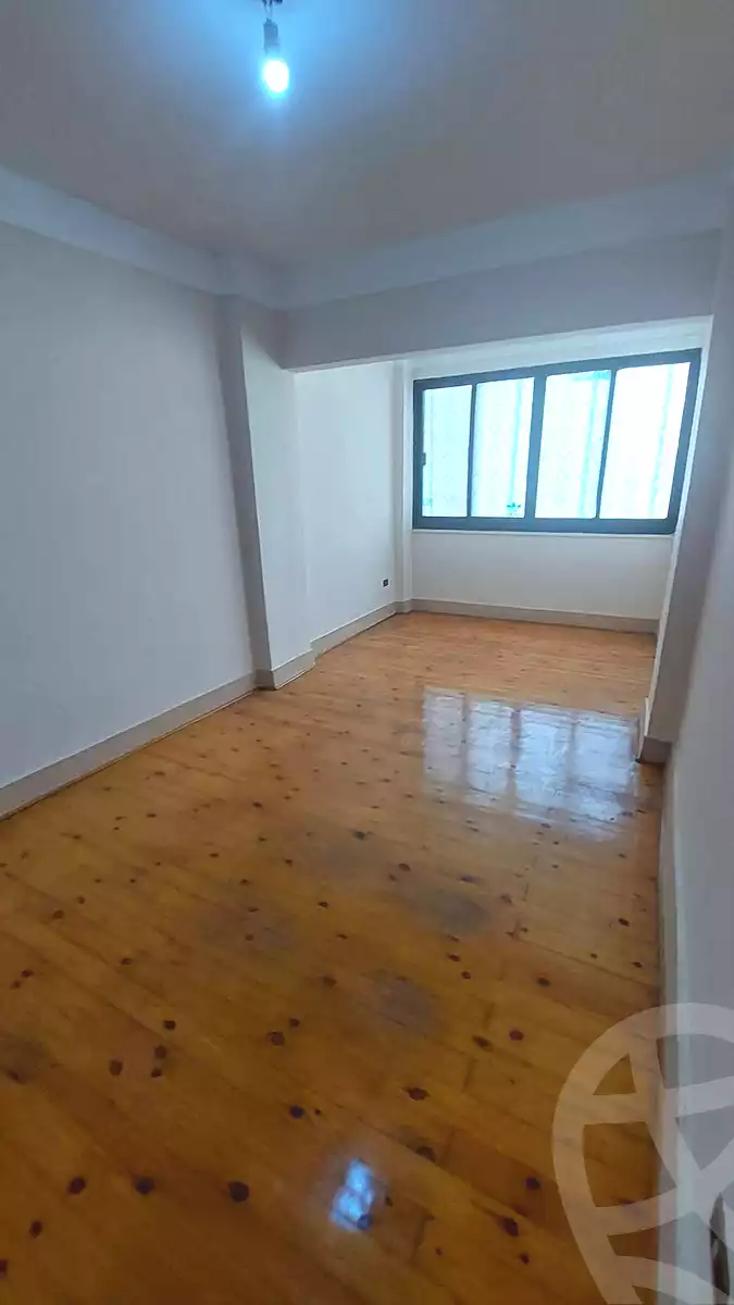 https://aqarmap.com.eg/ar/listing/7139152-for-rent-alexandria-miami-shr-jml-bd-lnsr