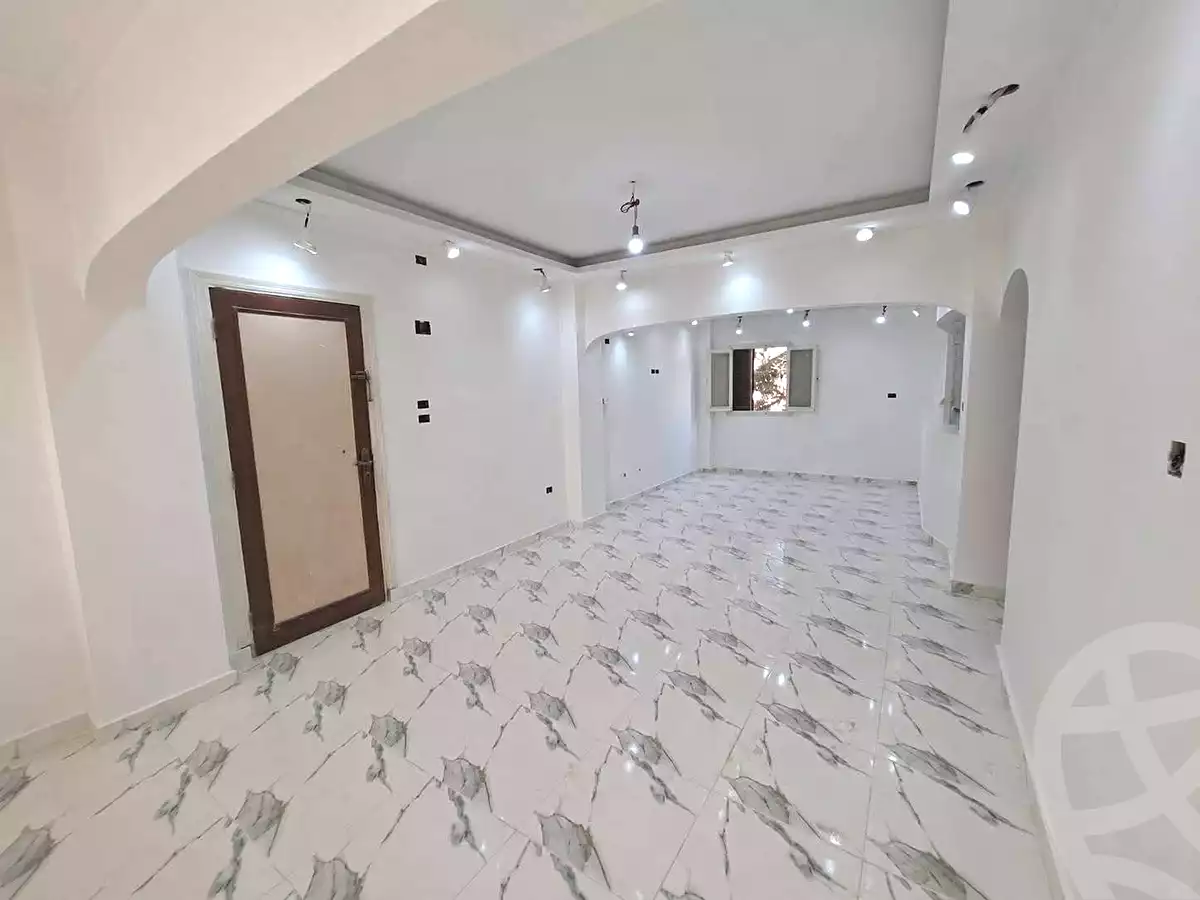 https://aqarmap.com.eg/ar/listing/7139401-for-sale-cairo-15th-of-may-mjwr-31