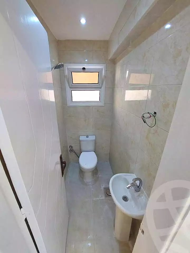 https://aqarmap.com.eg/ar/listing/7139500-for-sale-alexandria-el-asafra-shr-45