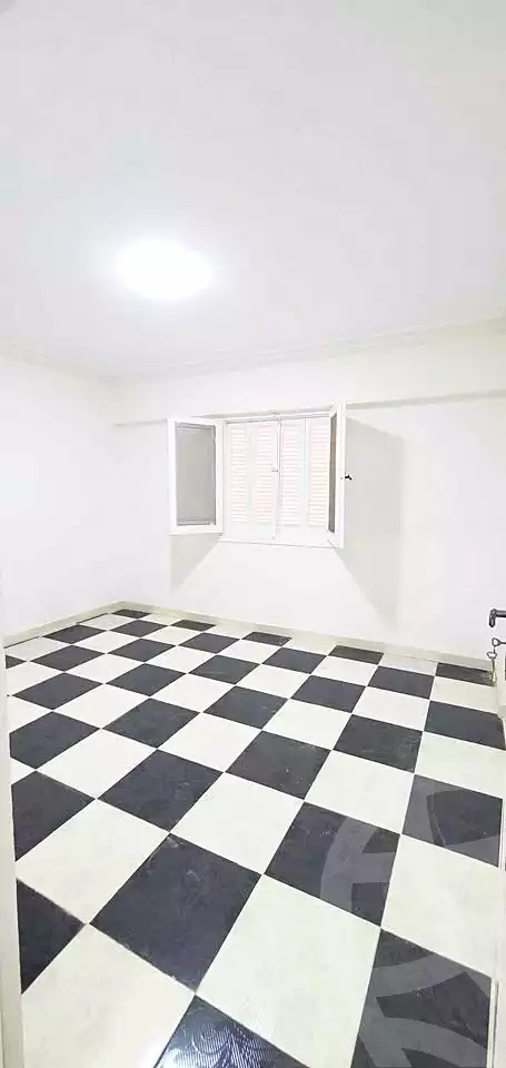 https://aqarmap.com.eg/ar/listing/7139697-for-sale-alexandria-al-agamy-shataa-el-nakheel