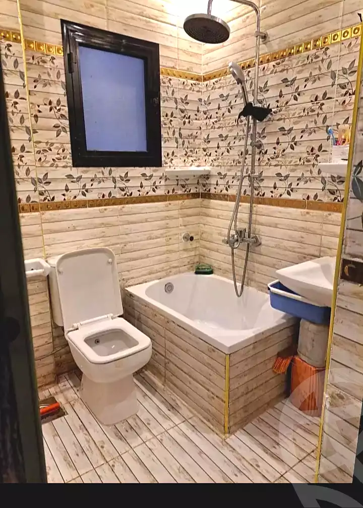 https://aqarmap.com.eg/ar/listing/7139682-for-sale-alexandria-al-agamy-lbytsh-el-saleheen-mosque-st