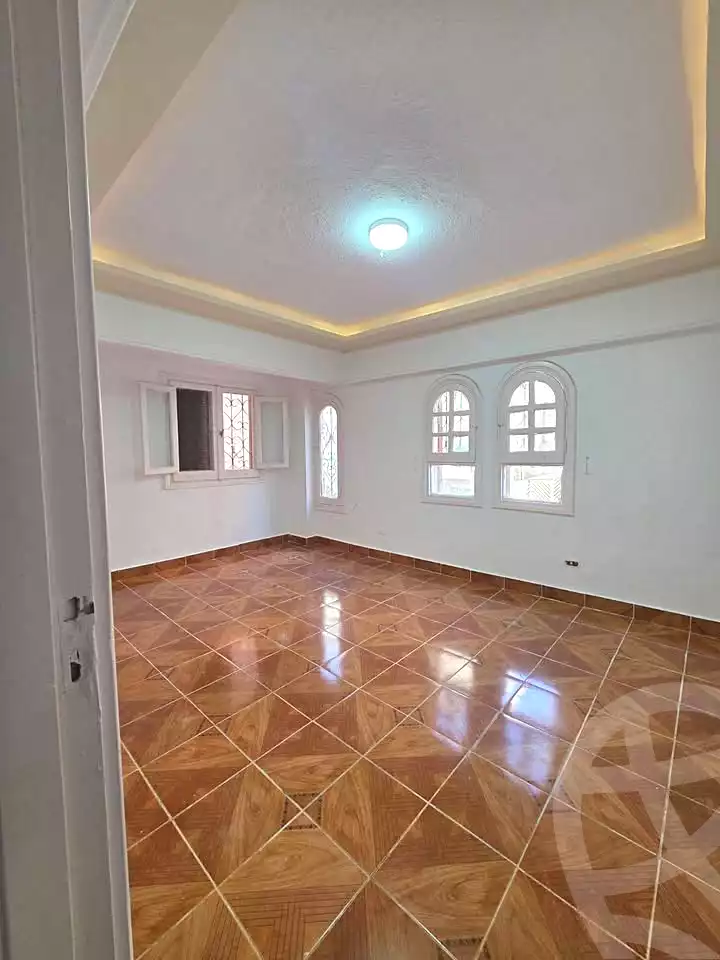 https://aqarmap.com.eg/ar/listing/7139912-for-sale-alexandria-al-agamy-shataa-el-nakheel-no-8-st