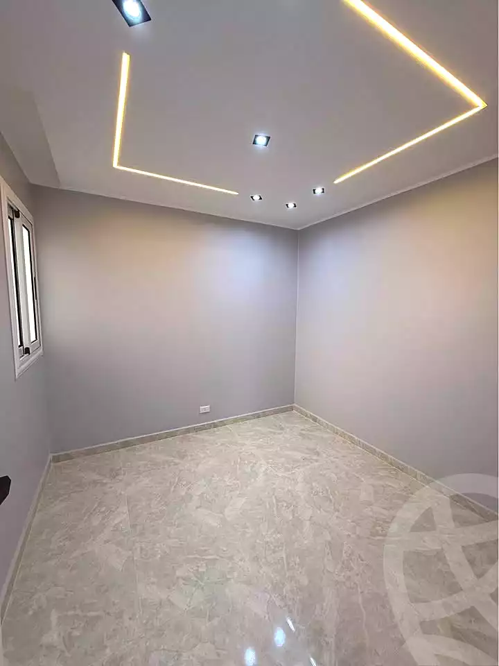 https://aqarmap.com.eg/ar/listing/7139923-for-sale-alexandria-el-asafra-shr-45