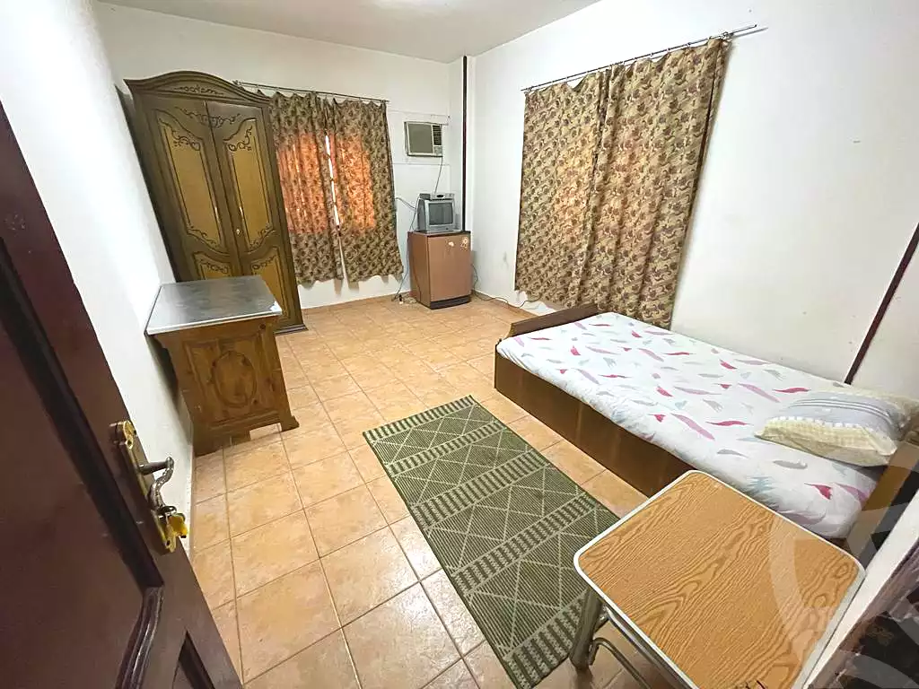 https://aqarmap.com.eg/ar/listing/7140086-for-rent-cairo-6th-of-october-el-ahyaa-neighborhood-1st-al-maahad