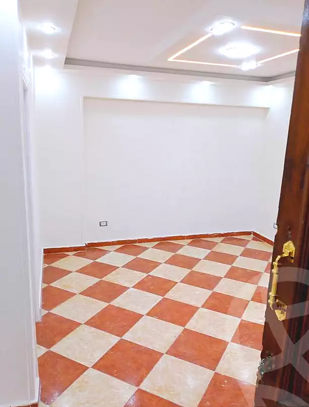 https://aqarmap.com.eg/en/listing/7140309-for-sale-alexandria-new-miami-street-10