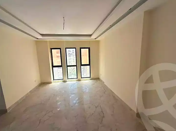 https://aqarmap.com.eg/ar/listing/7140529-for-rent-alexandria-roshdy-al-moaaskar-al-romani-st