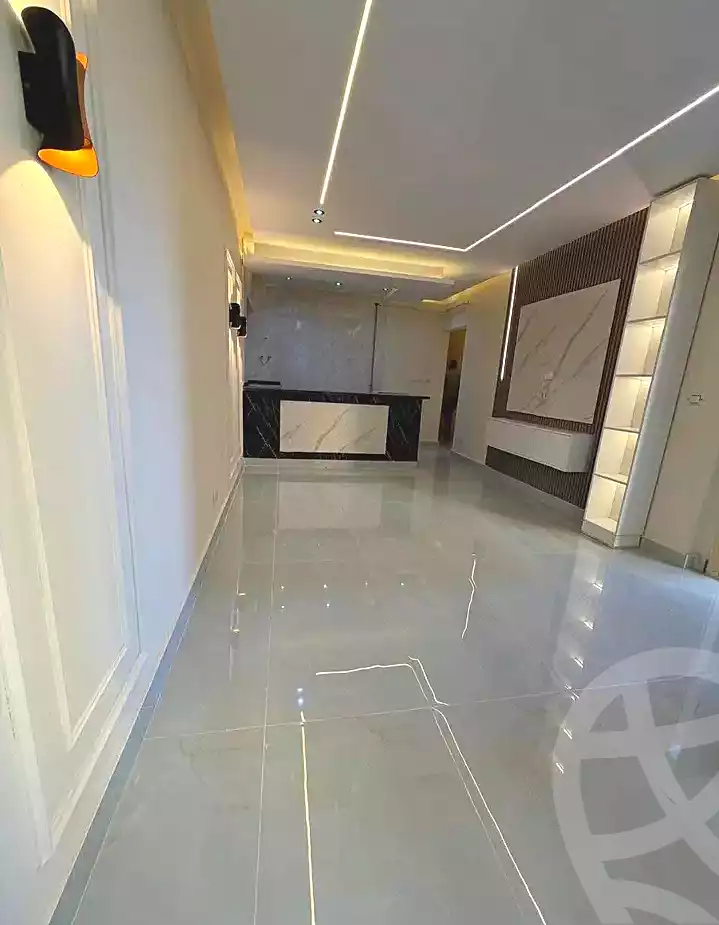 https://aqarmap.com.eg/ar/listing/7140620-for-sale-alexandria-lauran