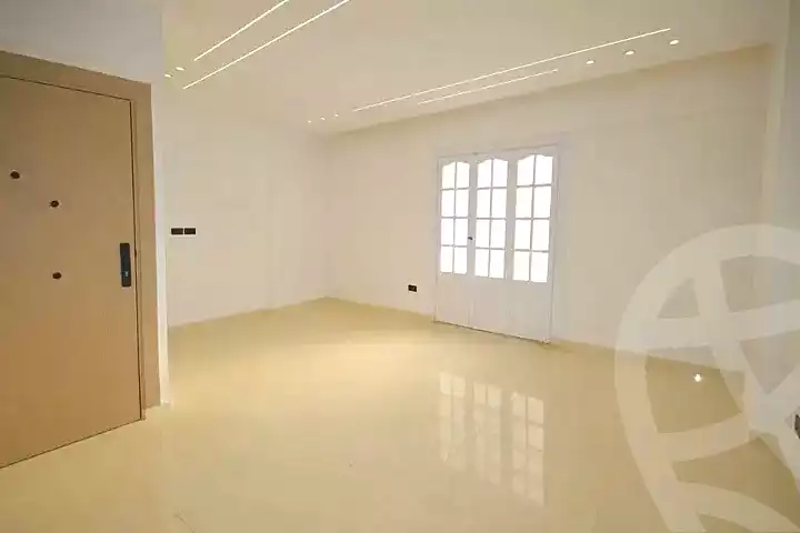 https://aqarmap.com.eg/ar/listing/7140780-for-sale-alexandria-sydy-bshr-sydy-bshr-bhry-mohamed-el-srafi-st.