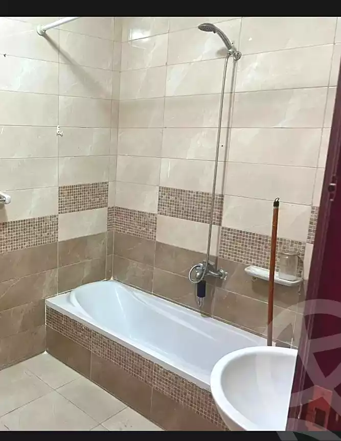 https://aqarmap.com.eg/en/listing/7140896-for-rent-alexandria-camp-cesar