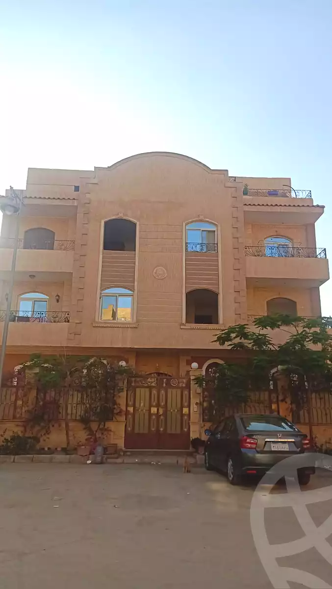 https://aqarmap.com.eg/en/listing/7141126-for-sale-cairo-new-cairo-compounds-kmbwnd-ldf-lwtny
