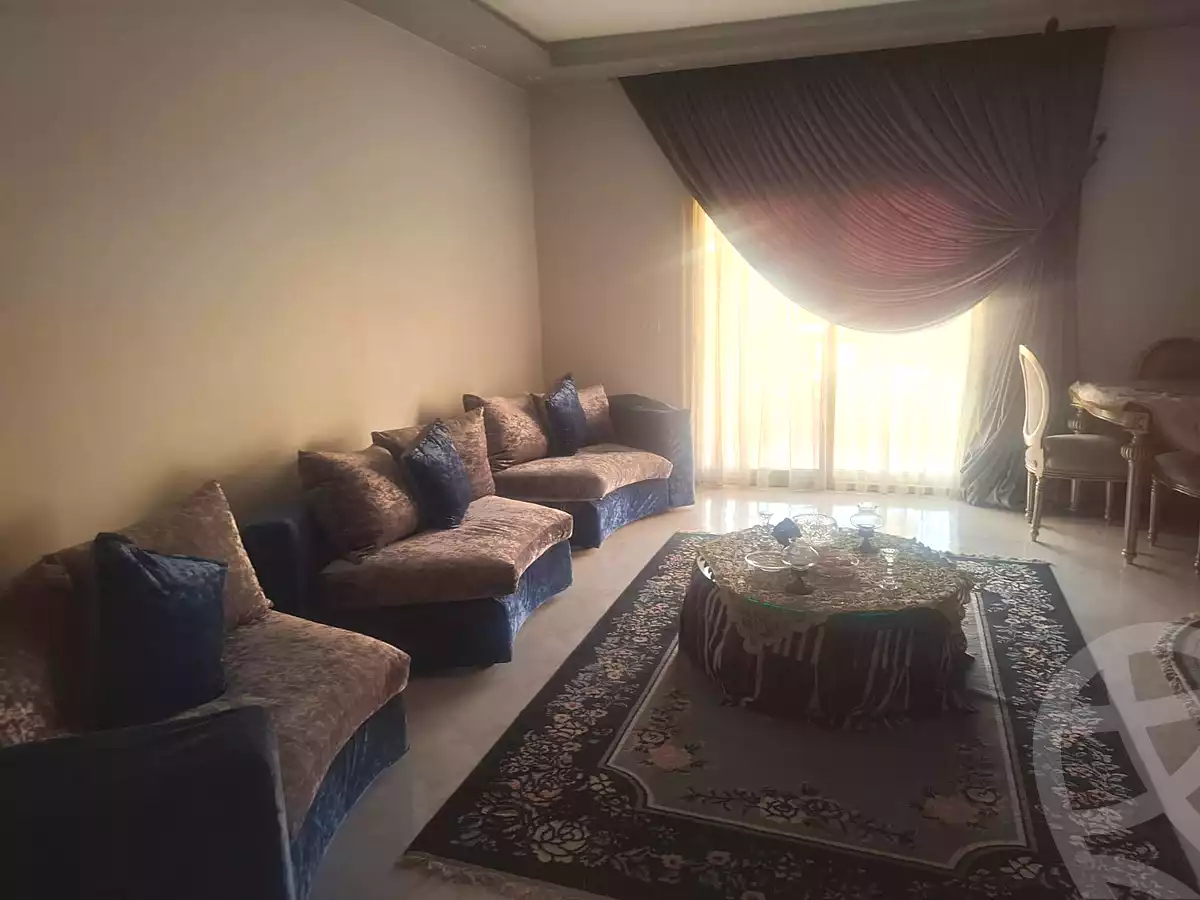 https://aqarmap.com.eg/en/listing/7141133-for-sale-cairo-new-cairo-compounds-el-zahwa