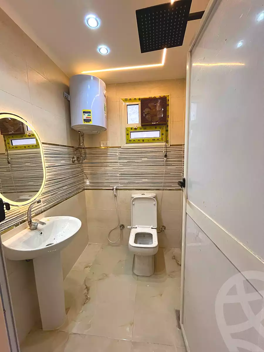 https://aqarmap.com.eg/ar/listing/7141260-for-sale-cairo-6th-of-october-el-ahyaa-neighborhood-1st-eighth-neighborhood