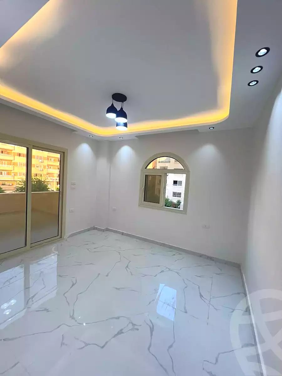 https://aqarmap.com.eg/ar/listing/7141311-for-sale-cairo-6th-of-october-el-ahyaa-neighborhood-3rd-al-hay-al-thalith-st