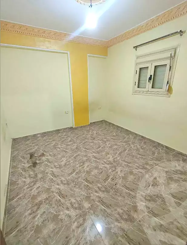 https://aqarmap.com.eg/ar/listing/7141432-for-rent-alexandria-new-miami-eskot