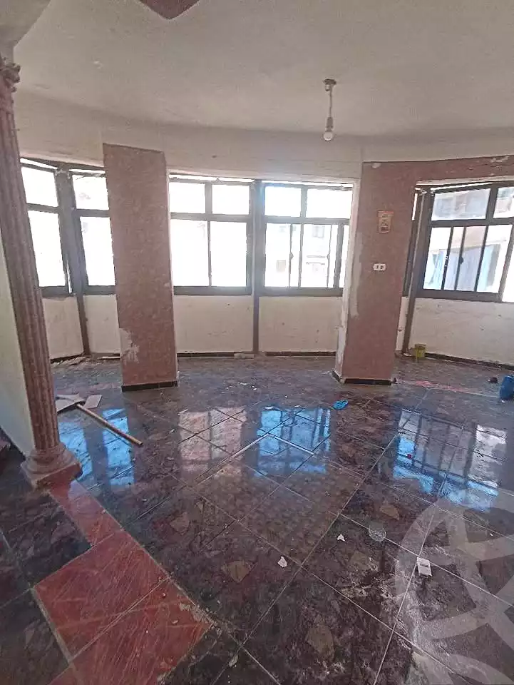 https://aqarmap.com.eg/ar/listing/7141471-for-rent-alexandria-ganaklis-shr-mrtdy-bsh