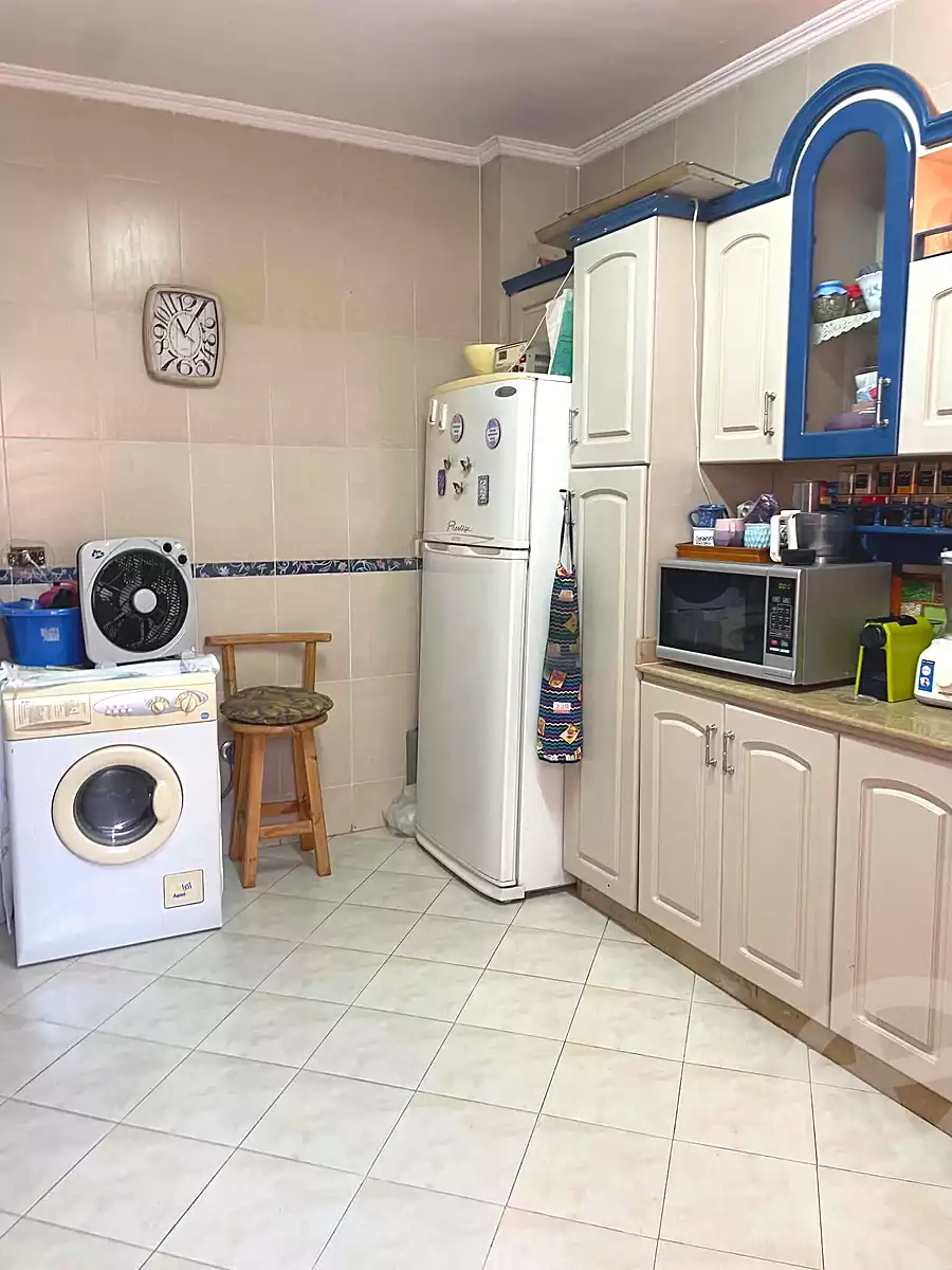 https://aqarmap.com.eg/ar/listing/7141540-for-rent-cairo-6th-of-october-el-hay-el-motamyz-first-touristic-village-el-shaheed-mohammed-abdul-latif-alshimi-st