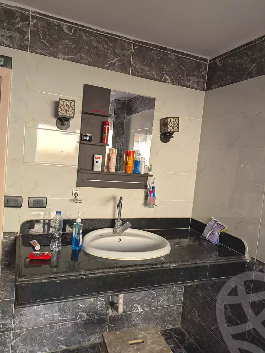 https://aqarmap.com.eg/ar/listing/7141620-for-rent-cairo-el-sheikh-zayed-city-el-hay-elasher-street-100