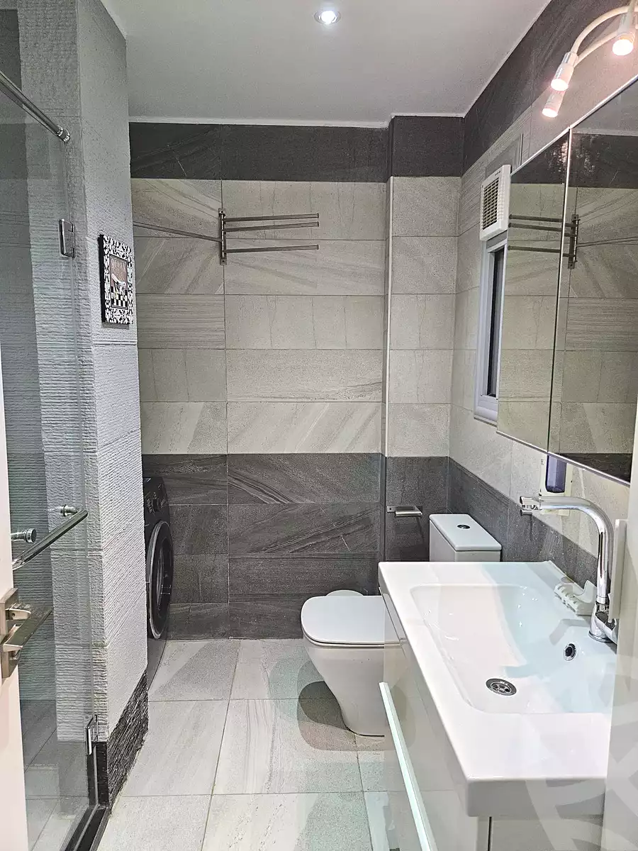 https://aqarmap.com.eg/ar/listing/7141747-for-rent-cairo-el-sheikh-zayed-city-el-hay-elthamen-area-1