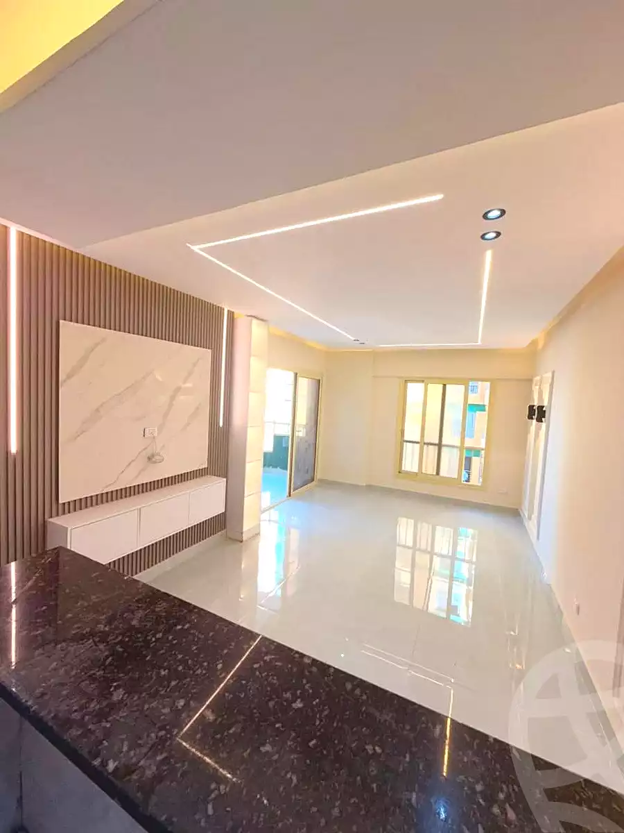 https://aqarmap.com.eg/ar/listing/7141740-for-sale-alexandria-lauran