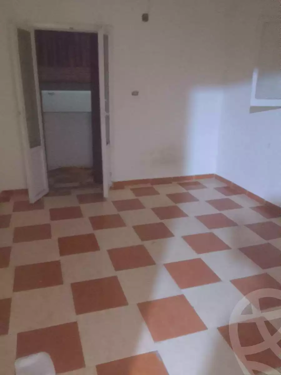 https://aqarmap.com.eg/ar/listing/7141887-for-rent-alexandria-al-agamy-bw-ywsf