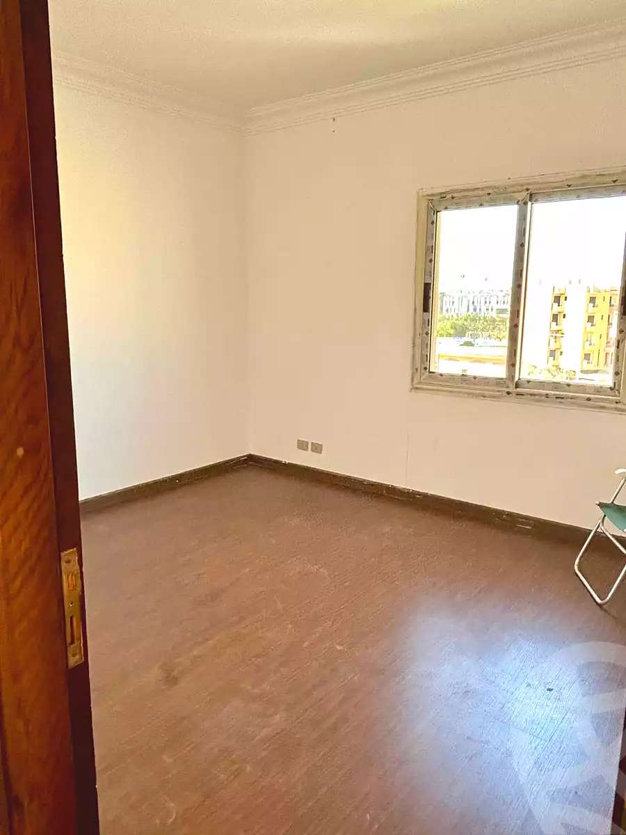 https://aqarmap.com.eg/en/listing/7141964-for-sale-cairo-6th-of-october-compounds-dream-land-flower-resort
